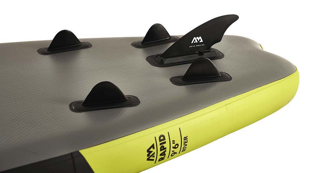 detail paddleboard na reku aqua marina rapid  flosn